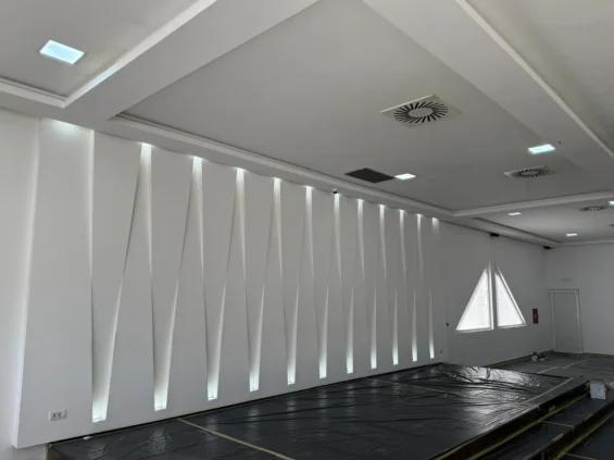 dekorativni gipsani zid sa LED rasvetom gipsarski radovi Beograd